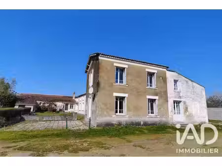 maison de campagne à saint-martin-de-fraigneau (85200)
