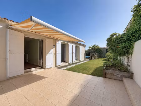 les sables d'olonne - quartier de la pironnière - maison 4 pièces de 98.81 m2 avec jardin 