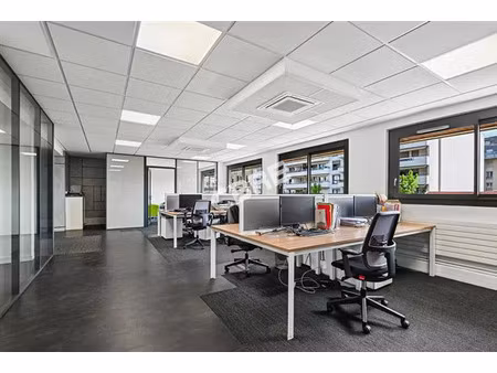 location bureau levallois perret 319 m²