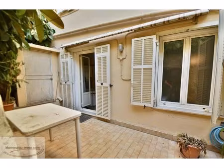 cap d'ail a 80m de monaco - appartement 104m2 1er etage a renover