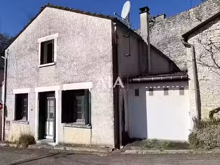 vente maison 5 pièces 96.3 m² à luxe (16230)  48 500 €
