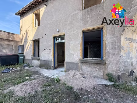 a vendre - roanne bords de loire - appartement en duplex à rénover de 76m2 avec terrasse