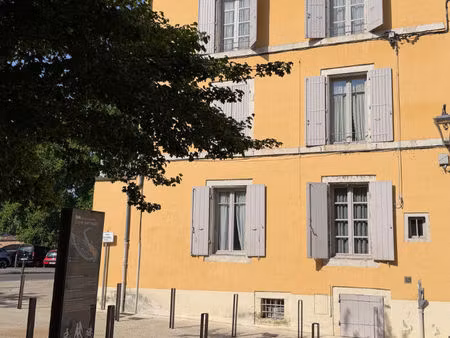 maison cahors 6 pièce(s) 118 m2 avec terrasse et vue sur le lot