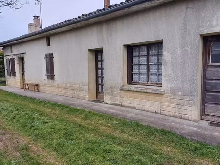 vente propriété 8 pièces 100.6 m² à la faye (16700)  96 300 €