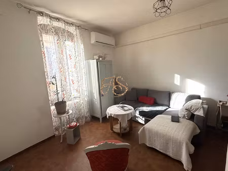 location appartement 2 pièces 35m² st gilles 30800