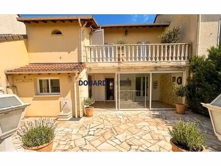 maison de luxe en vente à cormeilles-en-parisis  france