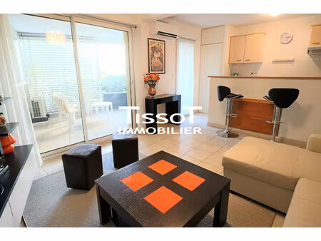 location appartement 2 pièces 42m² nimes 30000