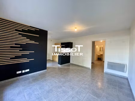 location appartement 3 pièces 56m² nimes 30000