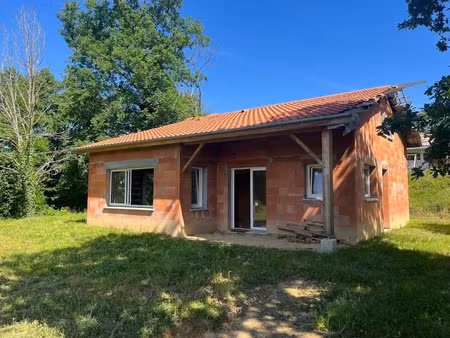 vente maison 4 pièces 108 m² à saint-sever (40500)  130 000 €