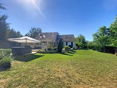 maison 8 pièces - 265 m²