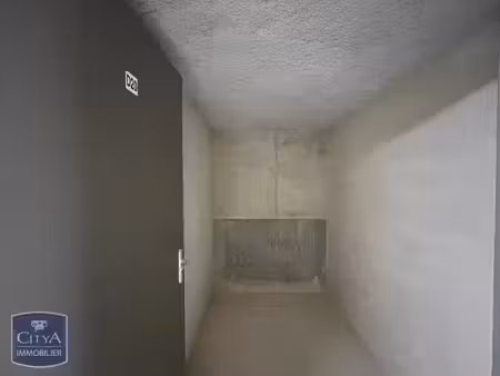 parking à louer 4 m² - antibes (06) - 50€