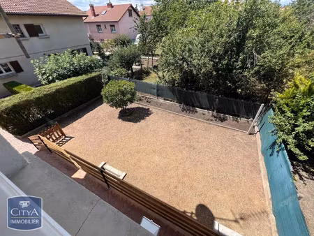maison à louer 3 pièces 69.6 m² - charbonnier-les-mines (63) - 577€