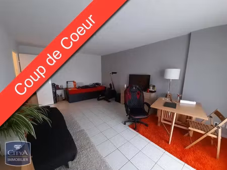appartement à louer 2 pièces 47.66 m² - le trait (76) - 520€