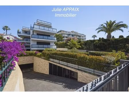 saint raphael  beau rivage  appartement deux pieces avec garage dans residence de...