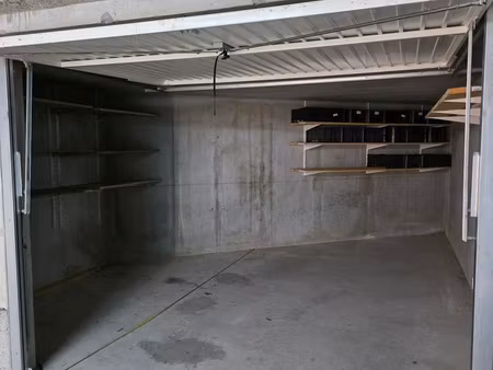 parking - 18 m²