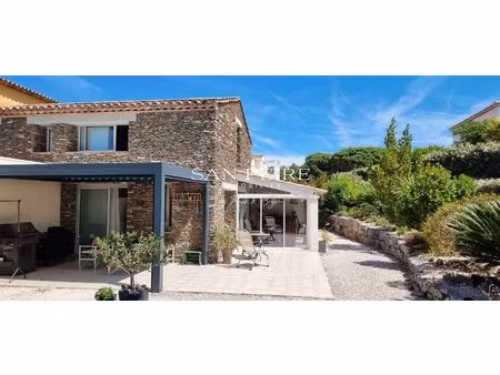 maison mitoyenne d'un côté