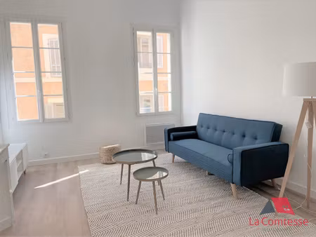 appartement de type 2 meublé - aix centre historique - 50m2
