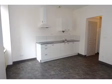 location appartement 3 pièces 57m² tournon sur rhone 07300