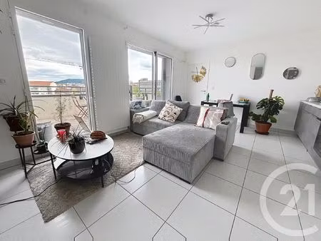 location appartement 2 pièces 44m² clermont ferrand 63100