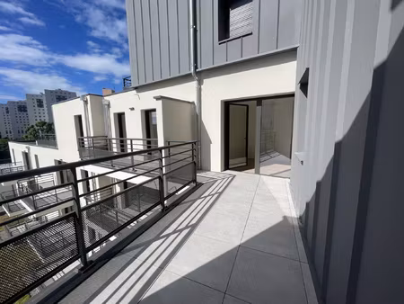 location appartement 3 pièces 67m² clermont ferrand 63000