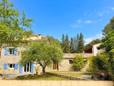 superbe vue pour ce mas renove avec piscine