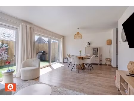 hedendaags  energiezuinig en ruim dorps-appartement (126 m²)