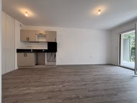 appartement 2 pièces avec jardin et parking