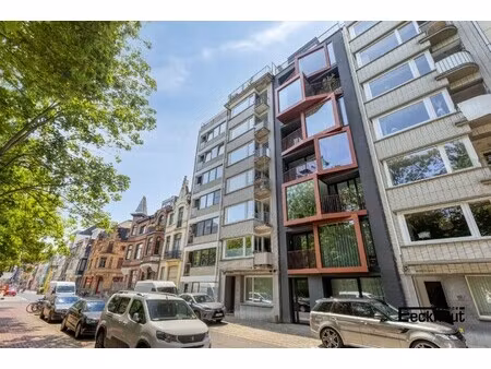 centraal gelegen gelijkvloersappartement met zonnige koer!