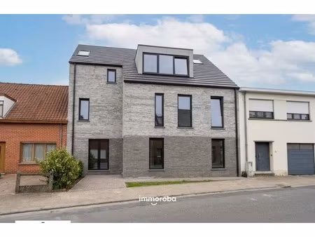te koop: centraal gelegen appartement met 2 slaapkamers  zonneterras en leuke tuin.