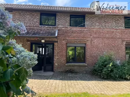vente maison 8 pièces 200 m² à hecq (59530)  188 000 €