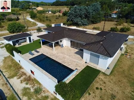 villa draguignan 5 pièces 180 m2