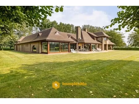 unieke villa met weiland en paardenstallen op een toplocatie te koop in mendonk (gent)