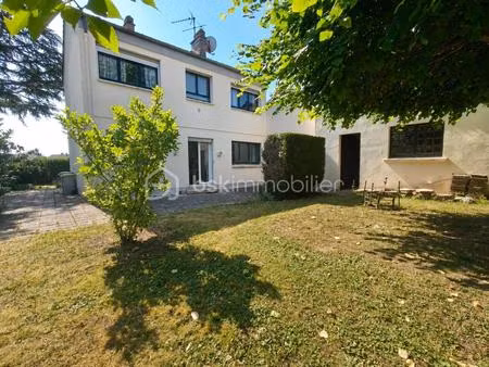 maison familiale 4 chambres avec garage  dépendance et cave – beau potentiel de rénovation