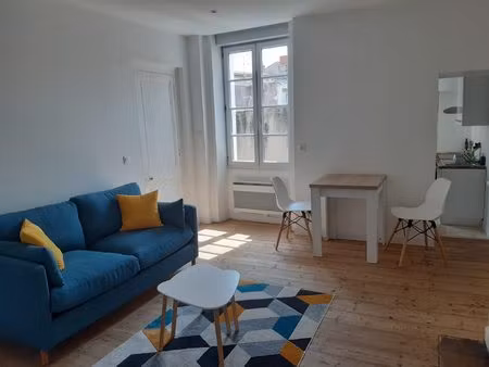 location appartement 2 pièces 37m² la rochelle 17000