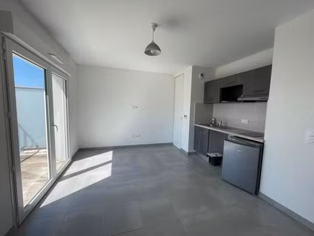 location appartement 2 pièces 41m² la rochelle 17000