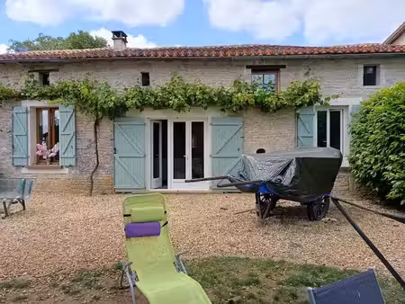 vente maison 5 pièces 106 m² à barro (16700)  212 000 €