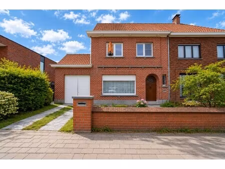 huis te koop in izegem met 3 slaapkamers