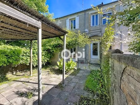 maison à vendre bergerac centre ville  trois chambres et jardin