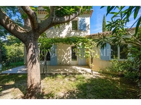 a vendre maison avec jardin et piscine a lagnes proche de l'isle sur la sorgue provence