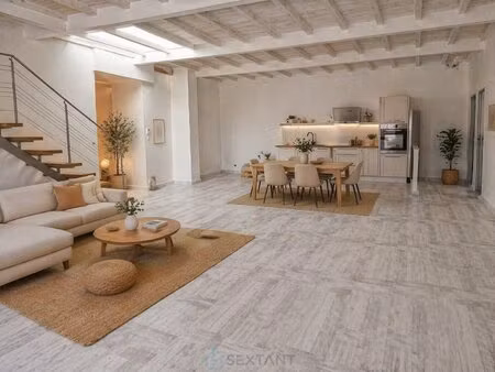 grange entièrement rénovée  vie de plain pied sur 1200 m2 de terrain dans cadre campagne