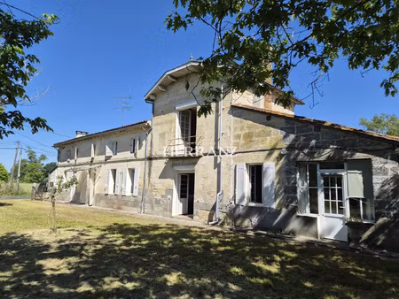 maison et terrains constructibles /camps sur l'isle
