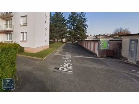 location parking charnay les macon 71850