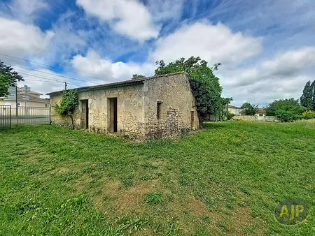 maison avec terrain à bâtir d'environ 3763m² !