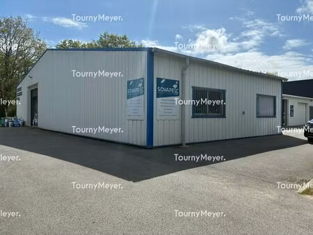 location local d’activités plescop 56890 444m²