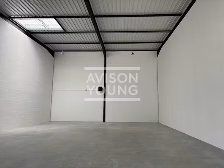 location local d’activités le thillay 95500 360m²