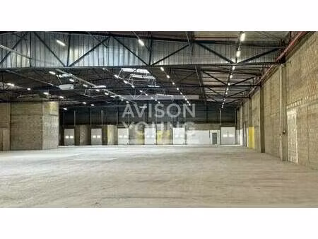 location local d’activités pantin 93500 2858m²