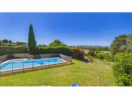 secteur saint-rémy-de-provence villa familiale avec piscine  studio indépendant et vue...