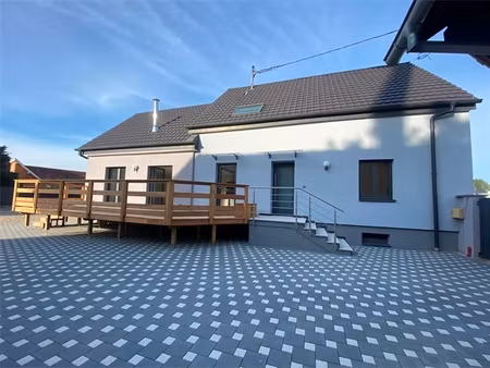 location maison 6 pièces 155m²