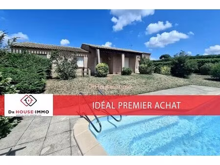 villa de plain pied   4 chambres et piscines   dans village recherché