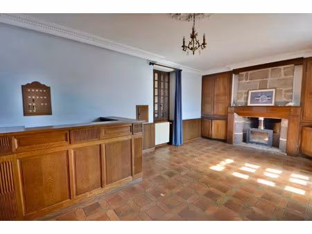 vente immeuble 780 m² varetz (19240)